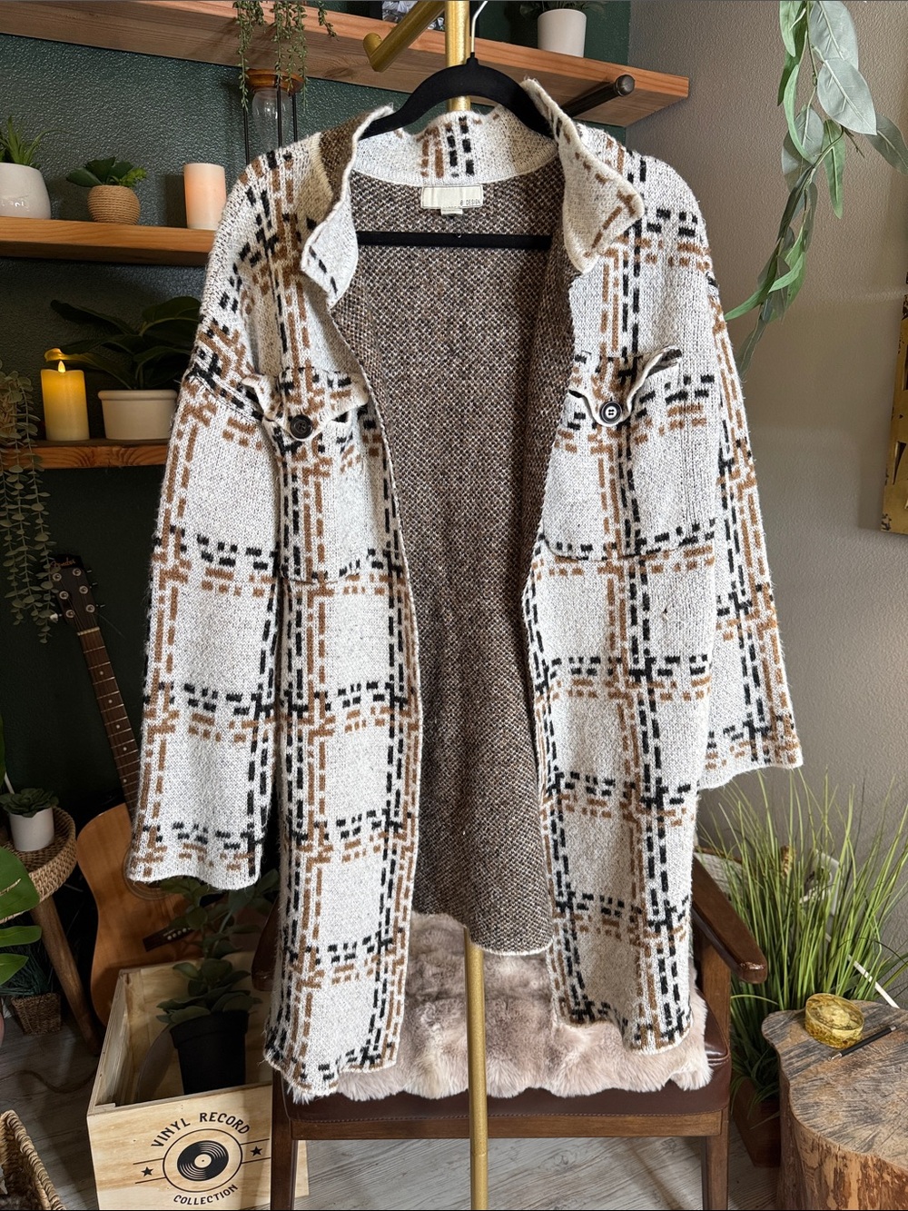 Plaid Open-Front Shacket Jacket in Ivory and Brown